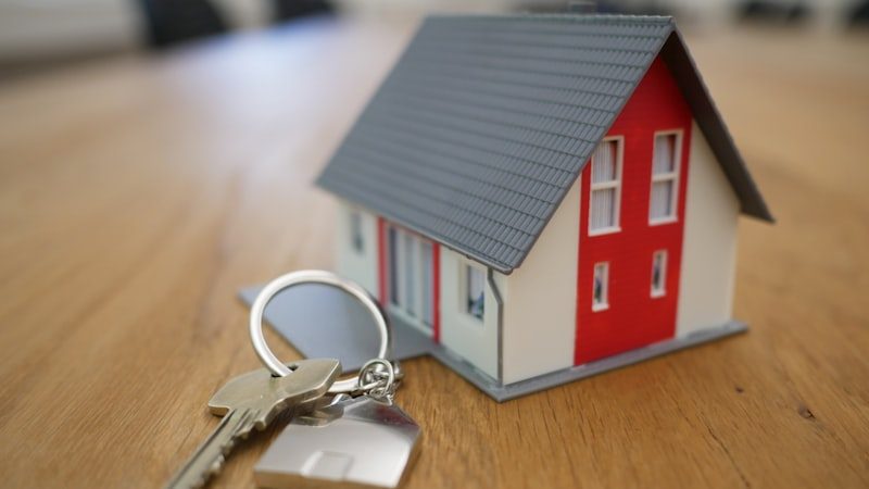 Deutsches Mehrfamilienhaus – hier fallen Nebenkosten an, die korrekt abgerechnet werden müssen